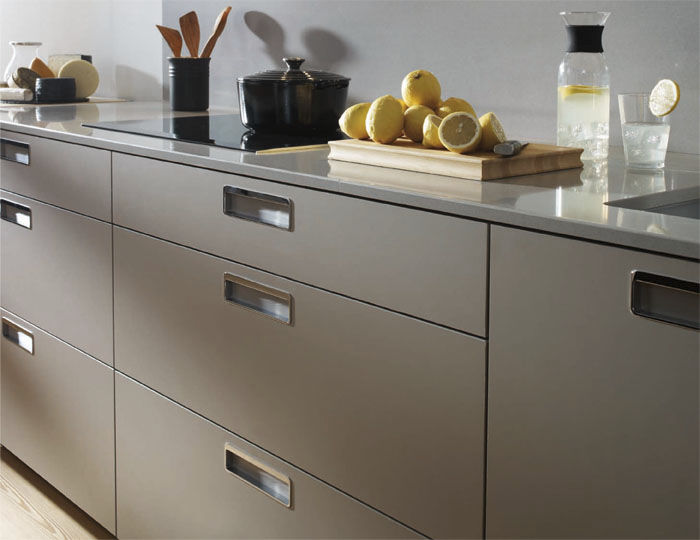 Cocina moderna / de material laminado / lacada / mate seda santos