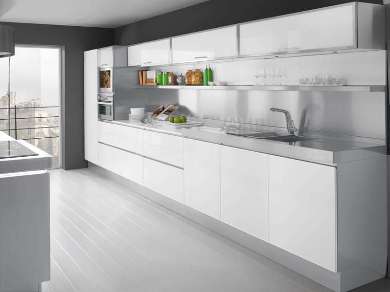 Cocina moderna / de acero inoxidable / de piedra / con isla ...