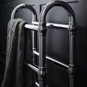 radiador toallero de agua caliente / de metal / clásico / de baño