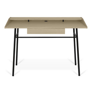 escritorio de roble / de chapa de madera / de madera lacada / de metal