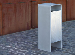 cubo de basura público / de acero galvanizado / con cenicero integrado / moderno