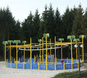 tirolina para parque infantil