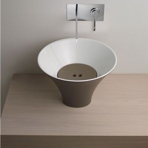 lavabo sobre encimera / de cerámica / clásico