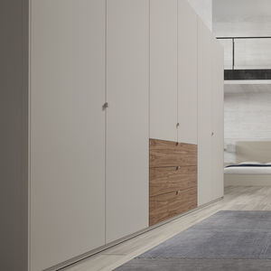 armario moderno / de madera lacada / con puertas batientes / con cajones