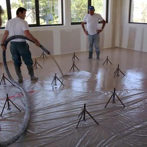 solera autonivelante / flotante