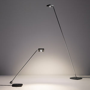 lámpara de pie / moderna / de aluminio / de vidrio