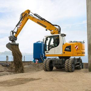 excavadora intermedia / con neumáticos / compacta / para obra