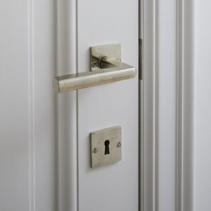 manilla de puerta / de bronce / de hierro / clásica