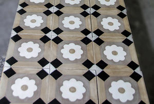 baldosa hidráulica de interior / para suelo / con motivos florales / hecha a mano