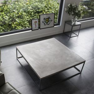 mesa de centro moderna / de metal / de hormigón / cuadrada