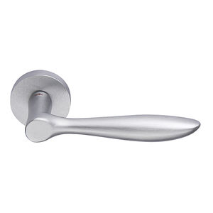 manilla para puerta / de latón / de latón cromado / moderna