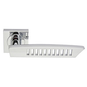 manilla para puerta / de latón / de latón cromado / moderna