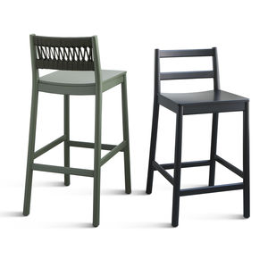 silla de bar de diseño escandinavo / tapizada / de tejido / de madera
