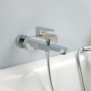 grifo monomando para ducha / para bañera / de pared / de latón cromado