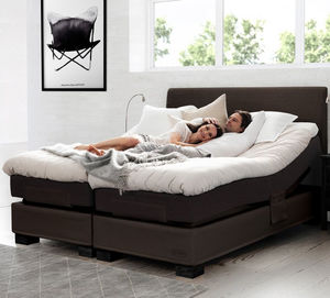 cama estándar / de matrimonio / moderna / tapizada