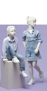 maniquí niño / realista / sedente
