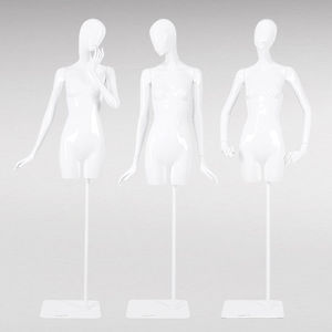 busto de maniquí mujer / abstracto