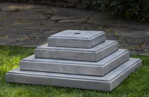 pedestal clásico / de piedra / de jardín