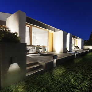 bolardo de iluminación de jardín / moderno / de aluminio / IP54