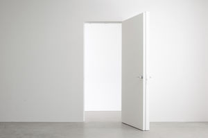 puerta de interior / abatible / de madera / de aluminio