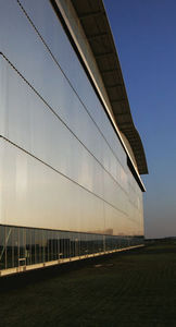 revestimiento de fachada de metal / reflectante / de panel / con escamas