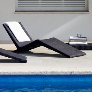 borde de piscina de piedra