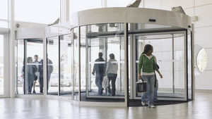 puerta de entrada / enrollable / de vidrio / automática