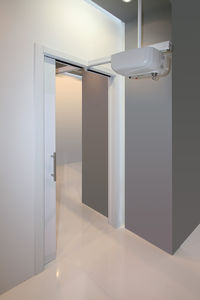 sistema corredizo oculto para puerta corredera