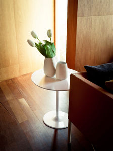 mesa velador / moderna / de MDF / de acero lacado