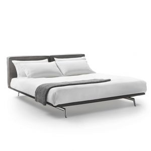 cama estándar / de matrimonio / moderna / tapizada
