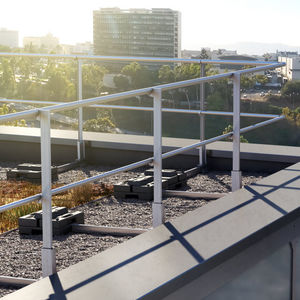 barandilla de aluminio / con barrotes / para terraza