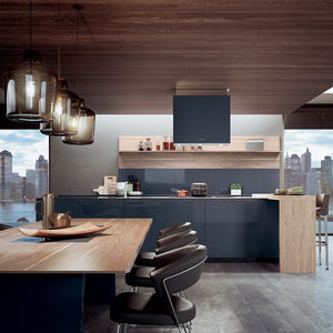 cocina moderna / de roble / de nogal / de vidrio
