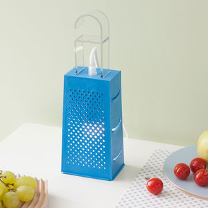 lámpara de mesa / de diseño original / de policarbonato / de interior