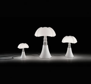 lámpara de mesa / de diseño original / de metacrilato / de interior