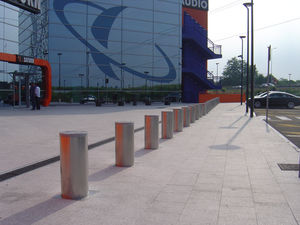 bolardo de protección / antiestacionamiento / de acero inoxidable / fijo