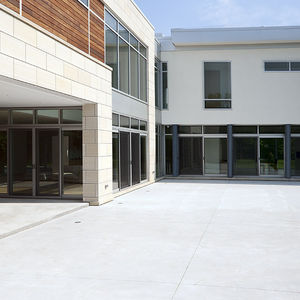 puerta-ventana abatible / de aluminio / con vidrio doble / con aislamiento térmico