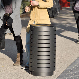 cubo de basura público / de acero inoxidable / con cenicero integrado / moderno