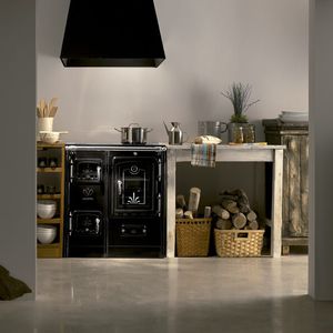 cocina con horno de leña / de hierro fundido