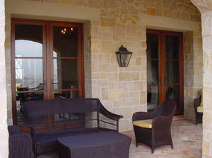 puerta-ventana abatible / de madera