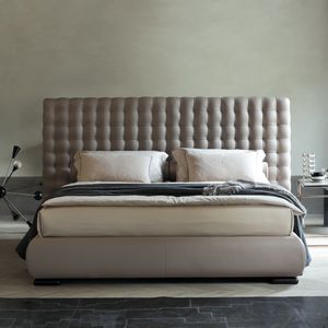 cama de matrimonio / moderna / tapizada / con cabecero tapizado