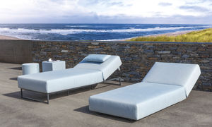 tumbona moderna / Sunbrella® / de acero inoxidable / para el sector servicios