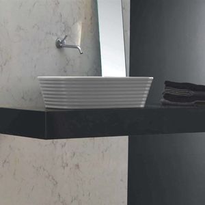 lavabo sobre encimera / rectangular / de cerámica / moderno