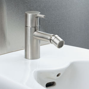grifo monomando para bidé / de metal / de baño / con 1 orificio