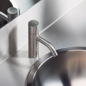 grifo monomando para lavabo / de latón / de acero inoxidable / electrónico