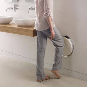 cubo de basura de baño / empotrable / de latón / de acero inoxidable pulido