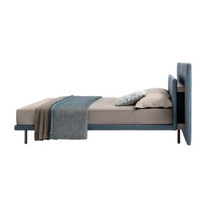 cama de matrimonio / moderna / con cabecero / tapizada