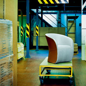 sillón moderno / de tejido / de cuero / de piel de vaca