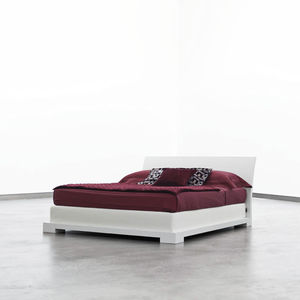 cama doble / estándar / moderna / de madera