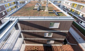 edificio prefabricado / para vivienda comunitaria / residencial / de madera