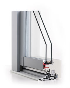 ventana basculante / de madera / de aluminio / con vidrio doble